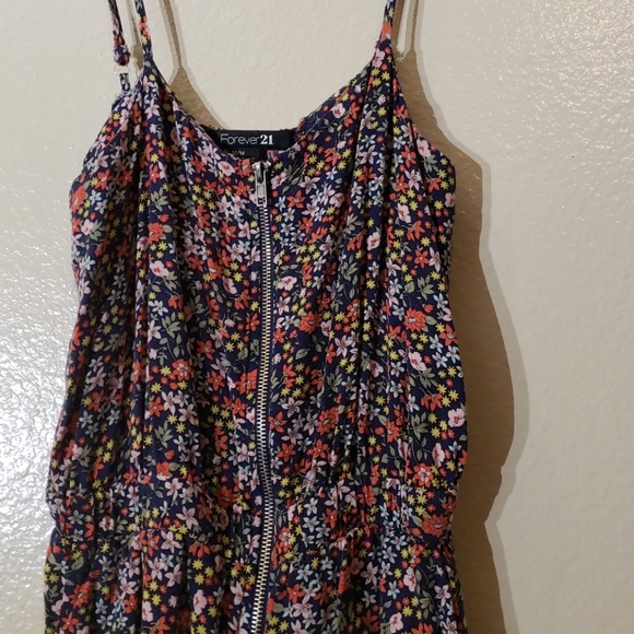 Romper - Picture 2 of 2